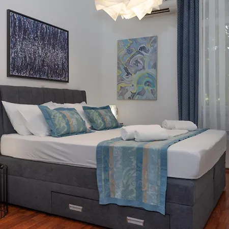 Cozy Central 3 Guests Апартаменти Спліт